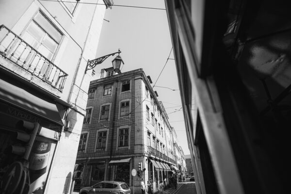 Yellow Bus II, Lisboa